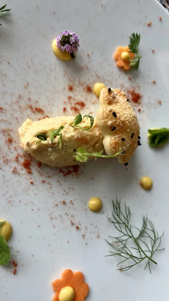 Nicoló Regalzi_Villaforte Food & Wine_San Salvatore Monferrato_review