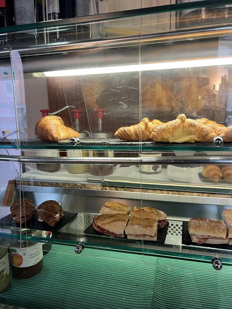 Emily Robinson_Locanda Cafè_San Salvatore Monferrato_recensione