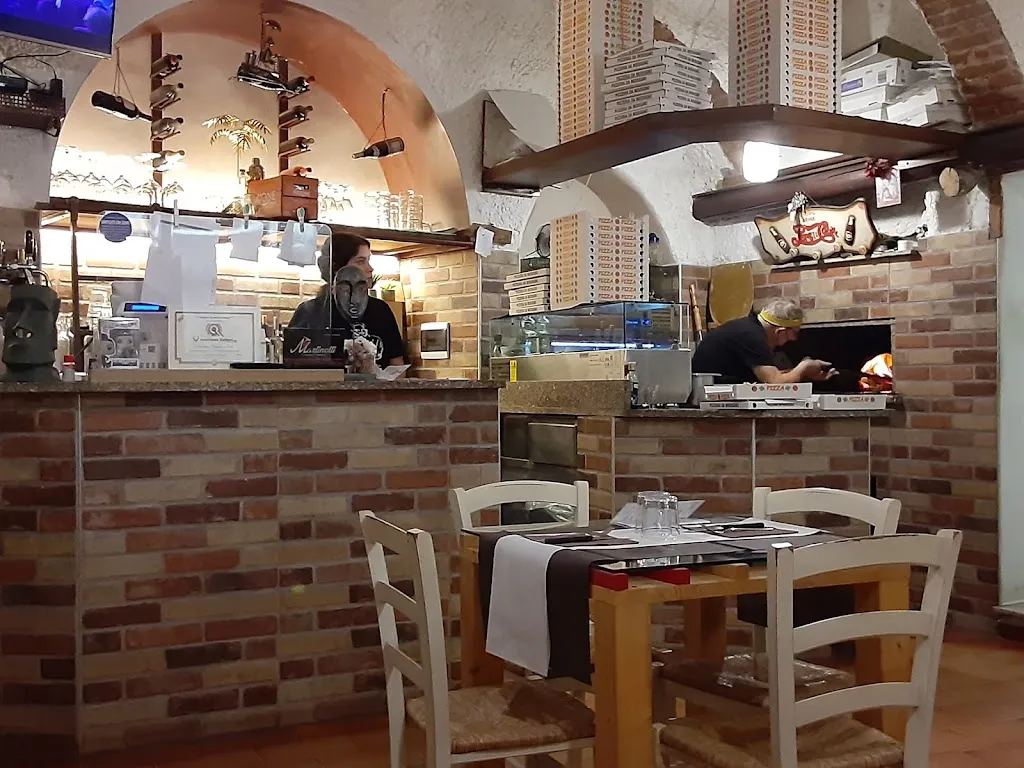 Edythe Frankel Kelleher_Modugno_San Salvatore Monferrato_review