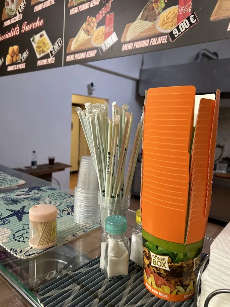 Istanbul Pizza-Kebap_San Salvatore Monferrato_slider_image_3