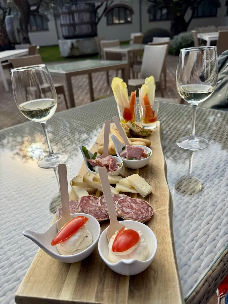 Magdalena Pavlak - Chiaradia_Relais Santo Stefano_Sandigliano_review