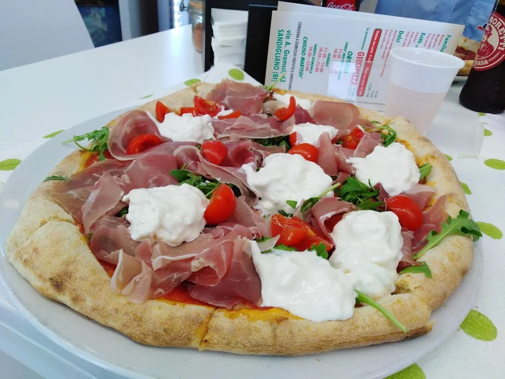 Marco Dibe_C'È PIZZA PER TE_Sandigliano_review