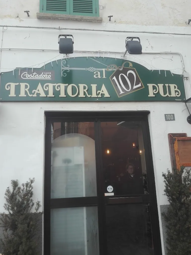 Trattoria al 102 Pub restaurant in San Secondo di Pinerolo