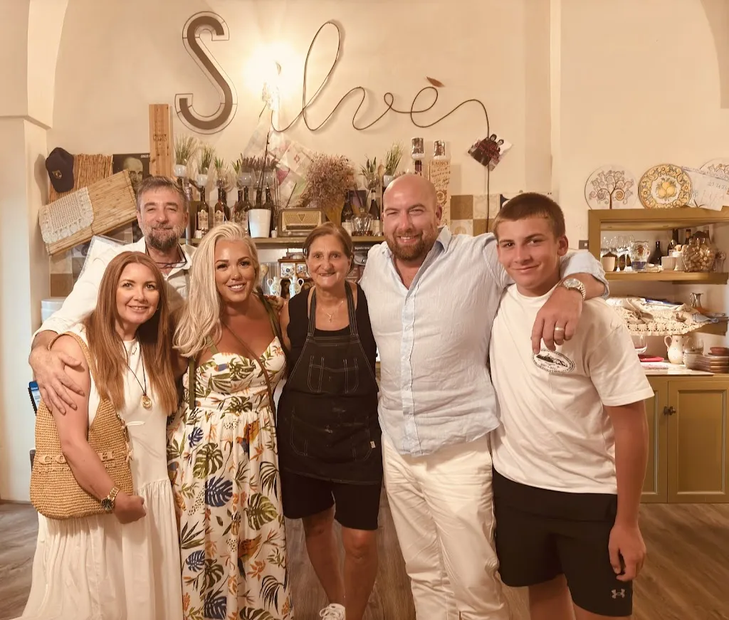 Rachael Byrne_Da Silvè_Fasano_review