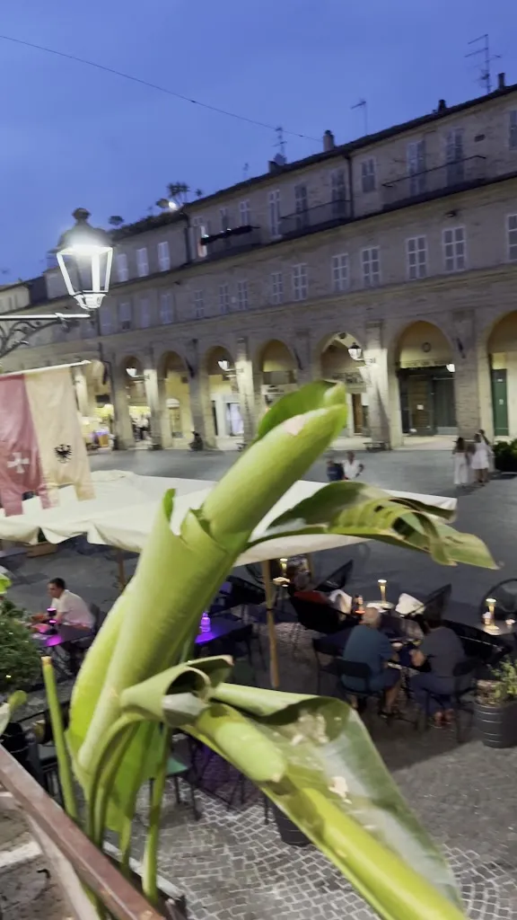 Cyrill Mascello_Loggia al 42_San Giorgio_review