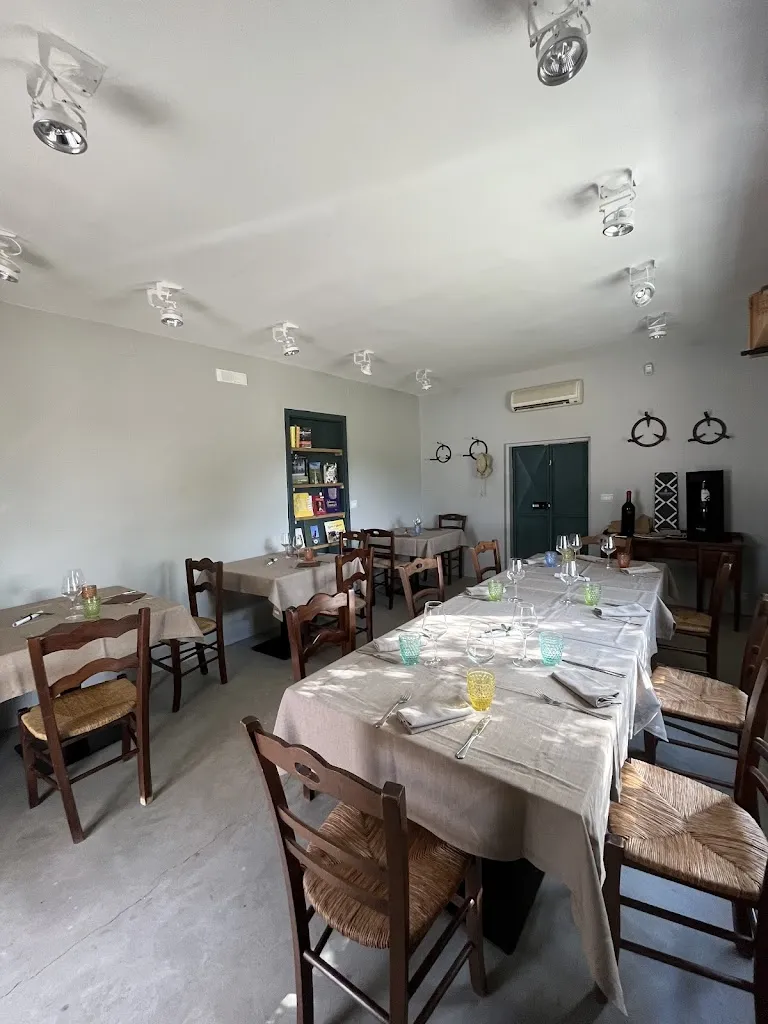 Petricore a Castel del Monte_Castel del Monte_slider_image_3