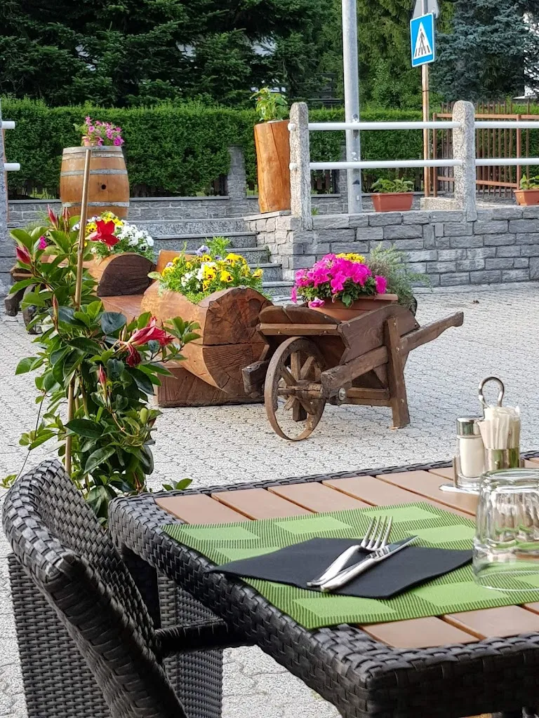 Osteria del Mercante restaurant in Santa Maria Maggiore