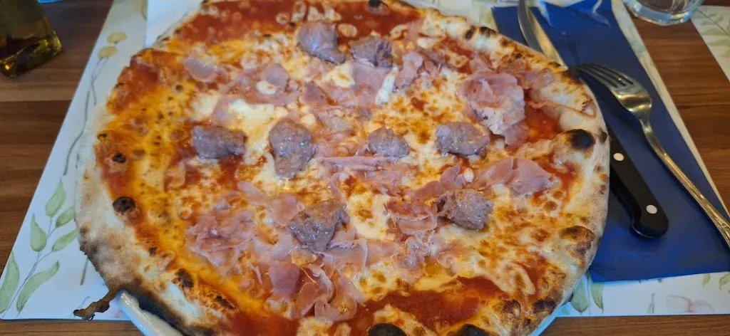 mirella farè_Il Capanno dei Pini_Santa Maria Maggiore_recensione