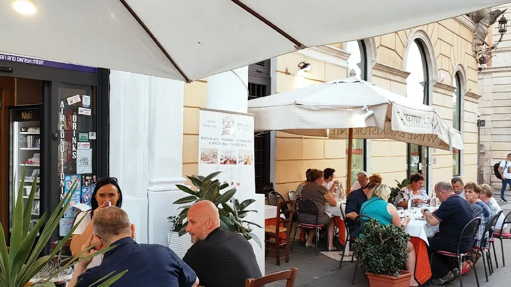 Le 2 Colonne restaurant in Santa Maria Maggiore