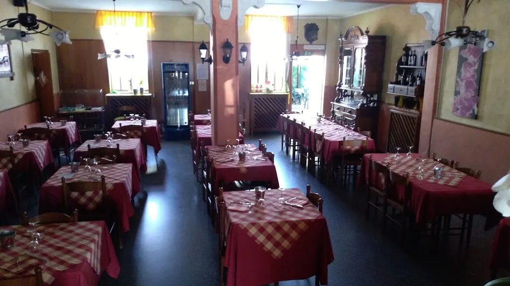 Trattoria Del Centro 2018 restaurant in Savonera