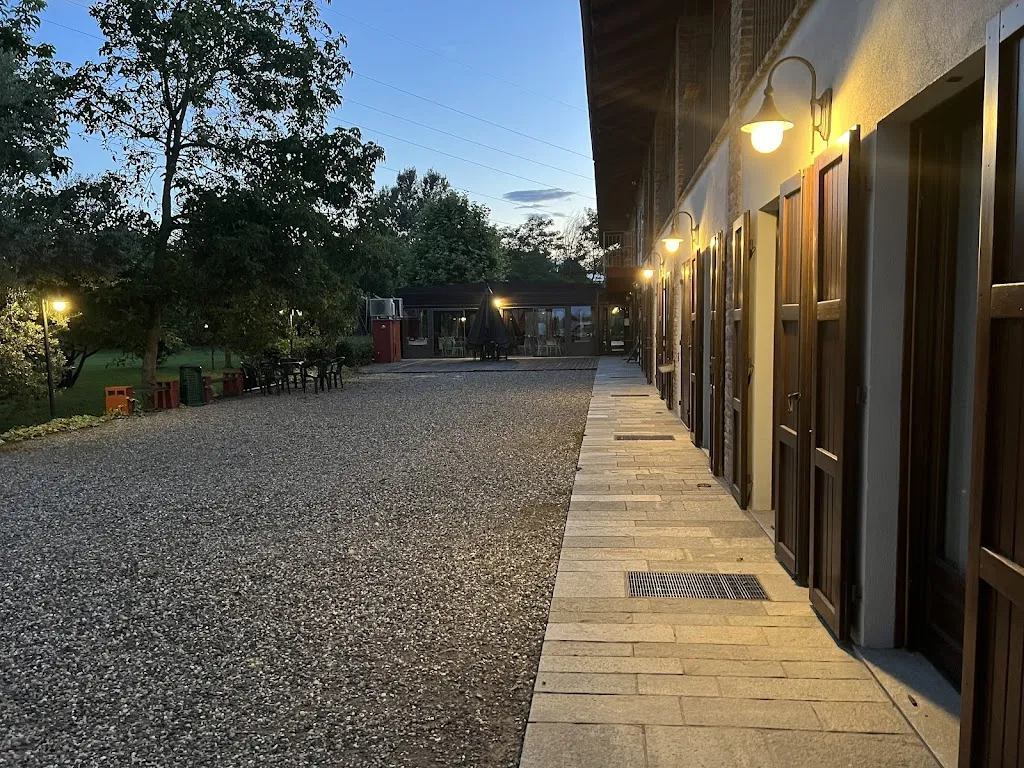 Beáta Junger_Farmhouse La Sforzata_Savonera_review