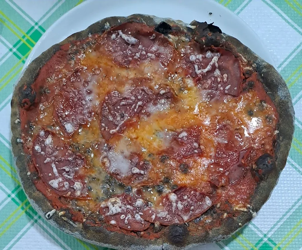 ester emanuela mandice_Arcobaleno Verde Pizzeria_Scalenghe_review