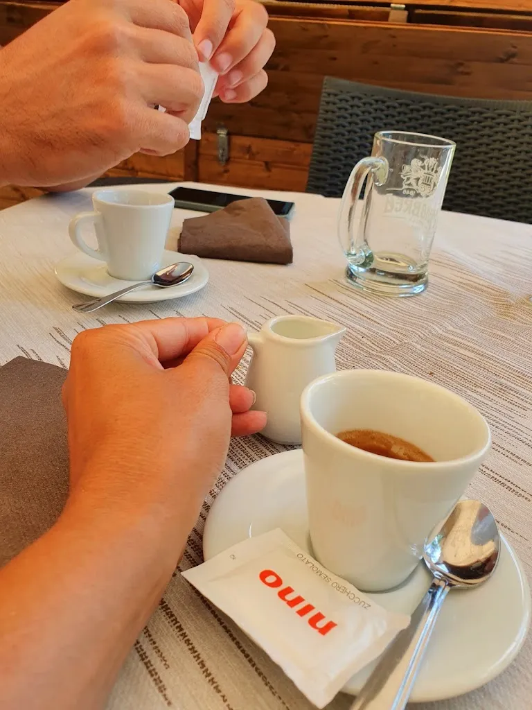 suzana r_Bar Ristorante Pizzeria Le Due A Di Bet A.&Gradina M_Scopa_review