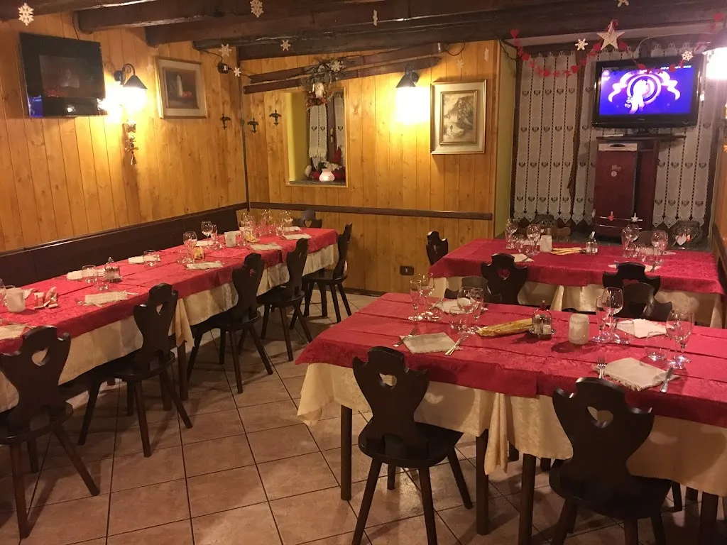 Bar Ristorante Pizzeria Le Due A Di Bet A.&Gradina M_Scopa_slider_image_1