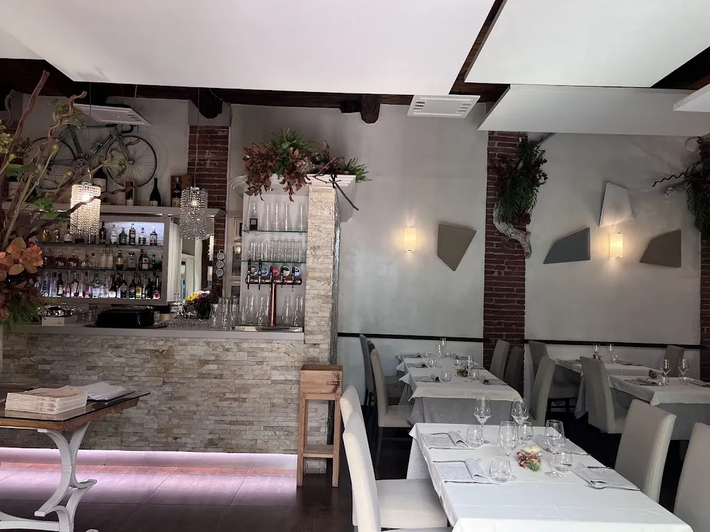 Officina Del Gusto restaurant in Savigliano