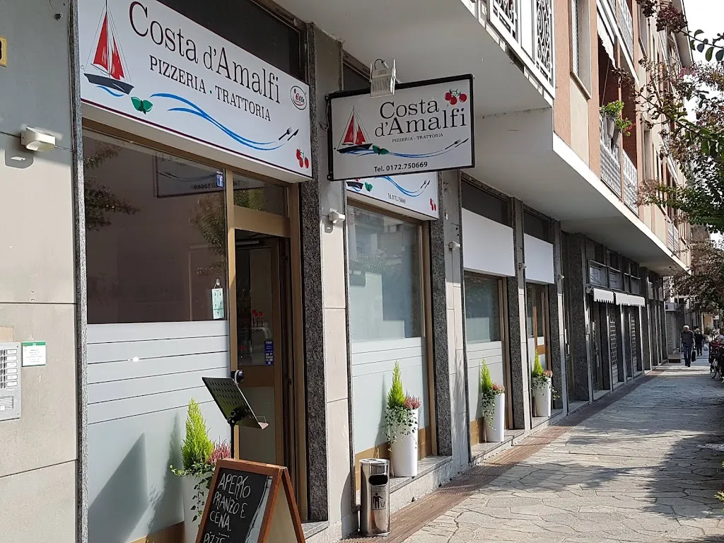 Trattoria pizzeria Costa d'Amalfi restaurant in Savigliano
