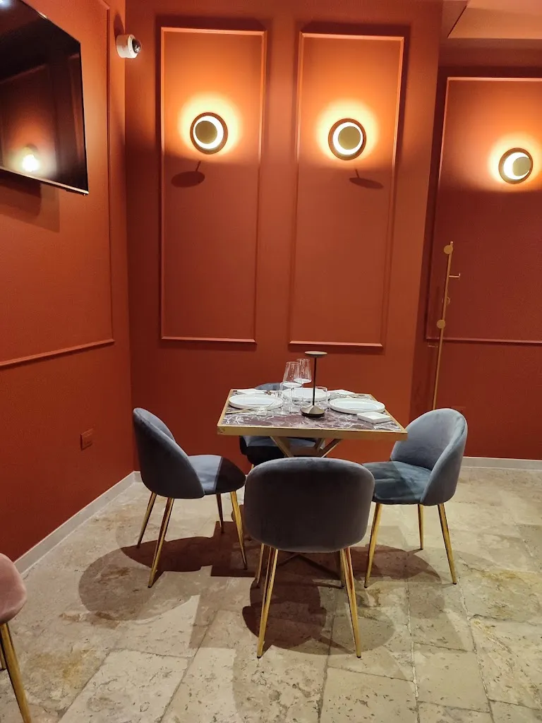 COMUS Restaurant_Corato_slider_image_3