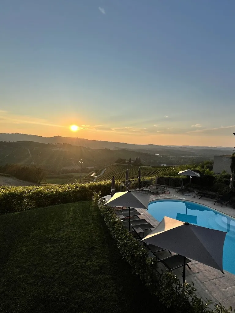 Lucie Mukendi_Antico Podere Tota Virginia_Serralunga d'Alba_review