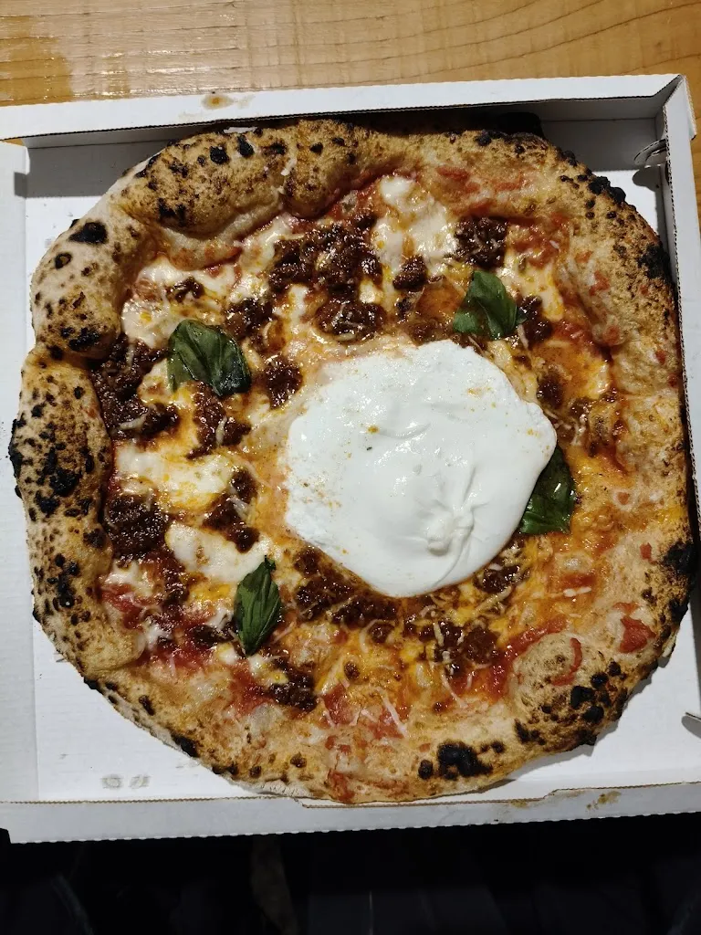 Totò Parabellum_AFFAMATO Pizza_Serravalle Sesia_review