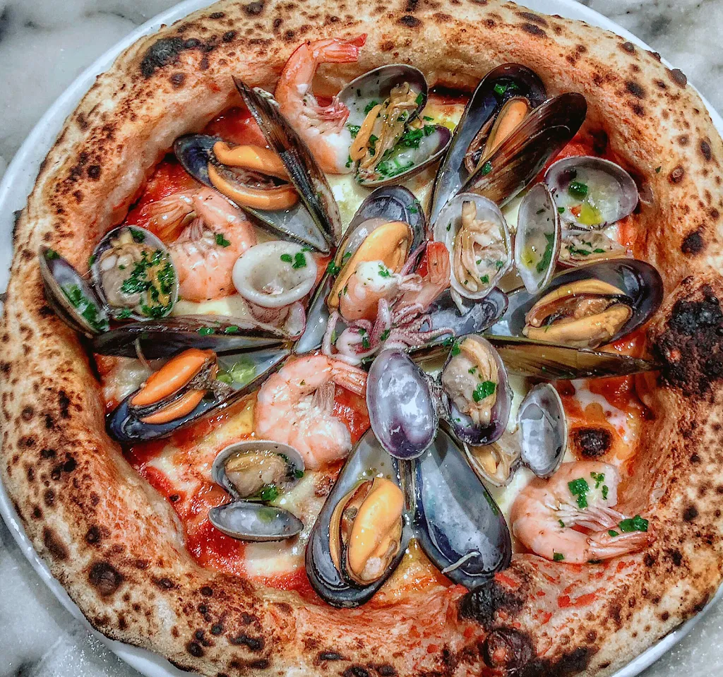 AFFAMATO Pizza_Serravalle Sesia_slider_image_3