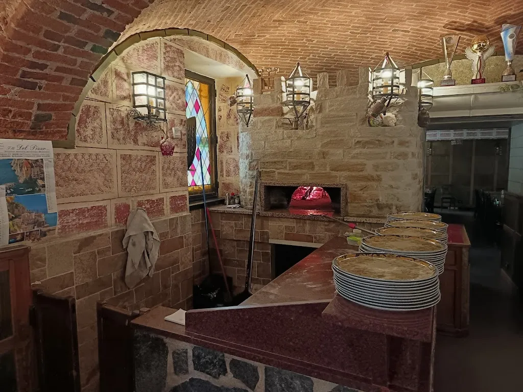 Franco Pisu_Ristorante Pizzeria da Claudio_Serravalle Sesia_recensione