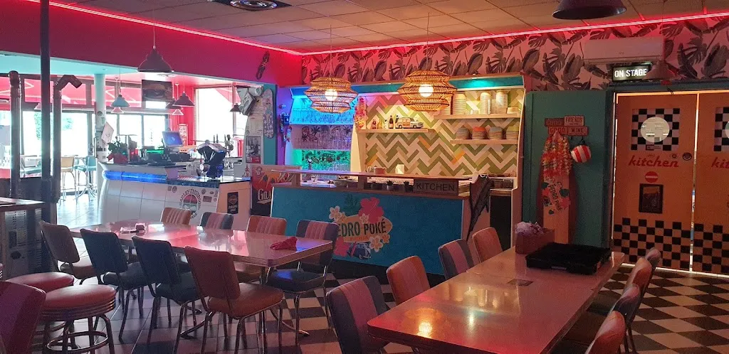 Fifties Cafe Diner by Pedro poké restaurant in Serravalle Sesia