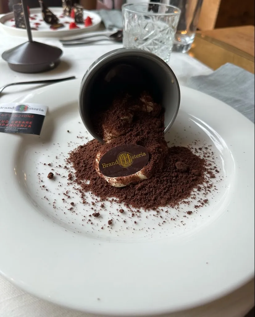 BrandOsteria_Serravalle Sesia_slider_image_3