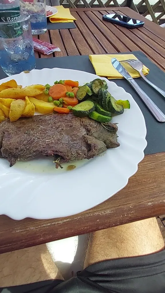 Trattoria La Rognosa_Sestriere_slider_image_2