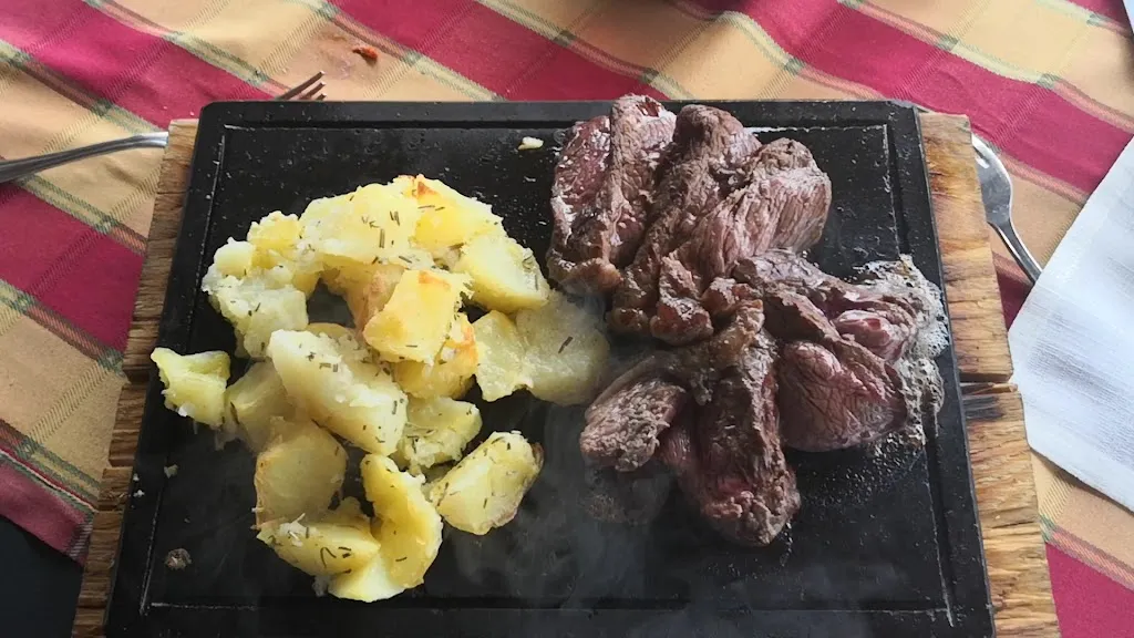 Ristorante Leandro's_Serre_slider_image_2