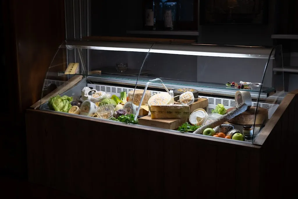 Hibou Bistrot restaurant in Sillavengo