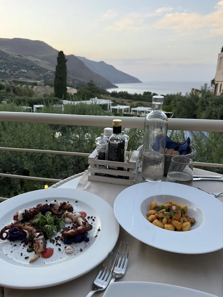 Tia Prajs_Ristorante La Tavernetta_Scopello_review
