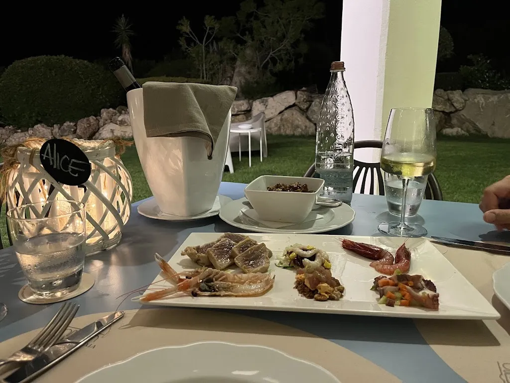 Frank Merritt_Restaurant Tenute Plaia_Scopello_review