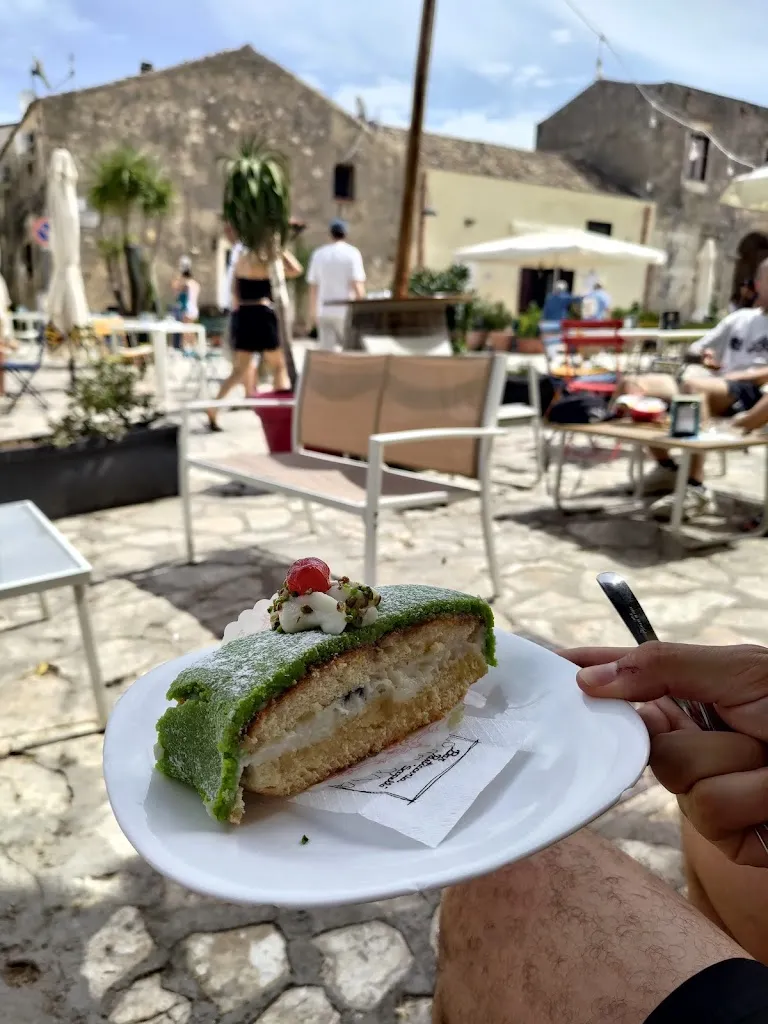 Ella Stadler_Bar Pasticceria Scopello_Scopello_review