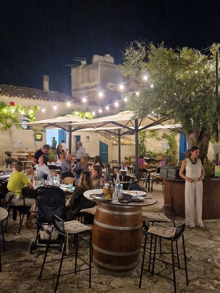 Fortified courtyard_Scopello_slider_image_3