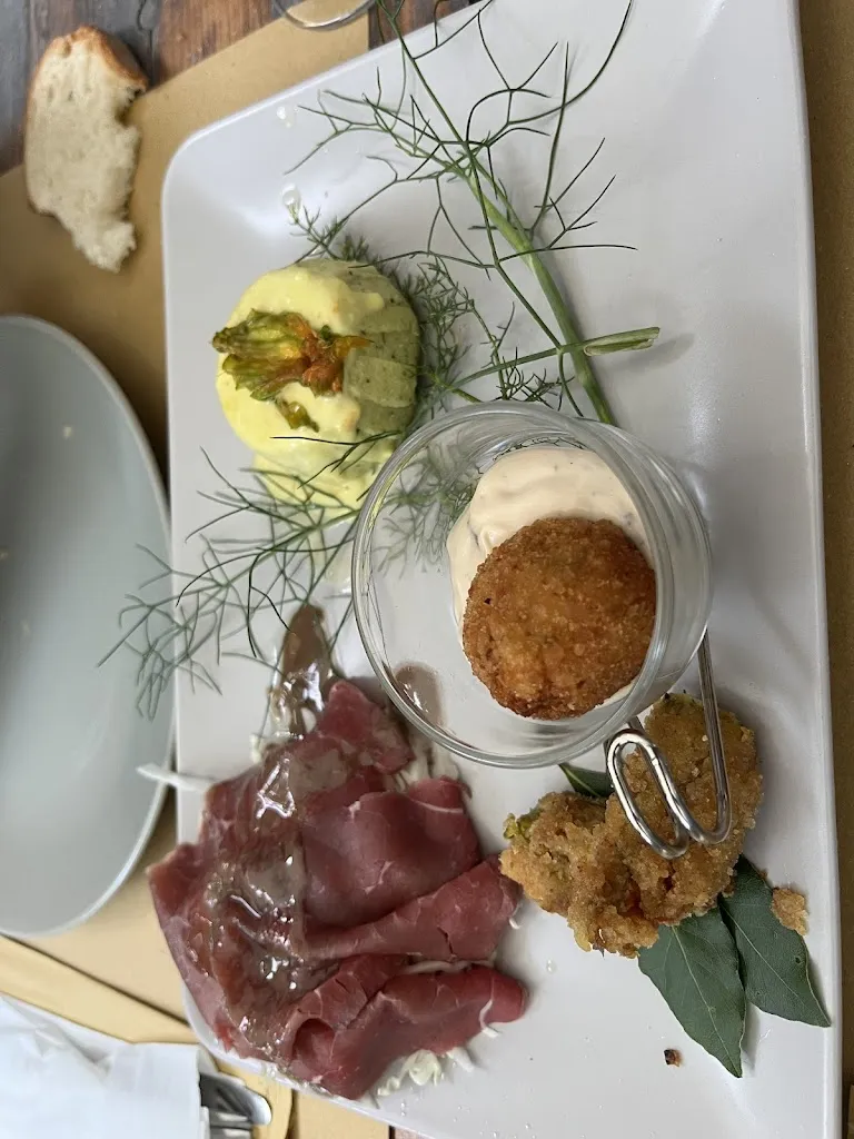 Luca Gabbana_RIFUGIO nel Bosco di ALICE_Sordevolo_review