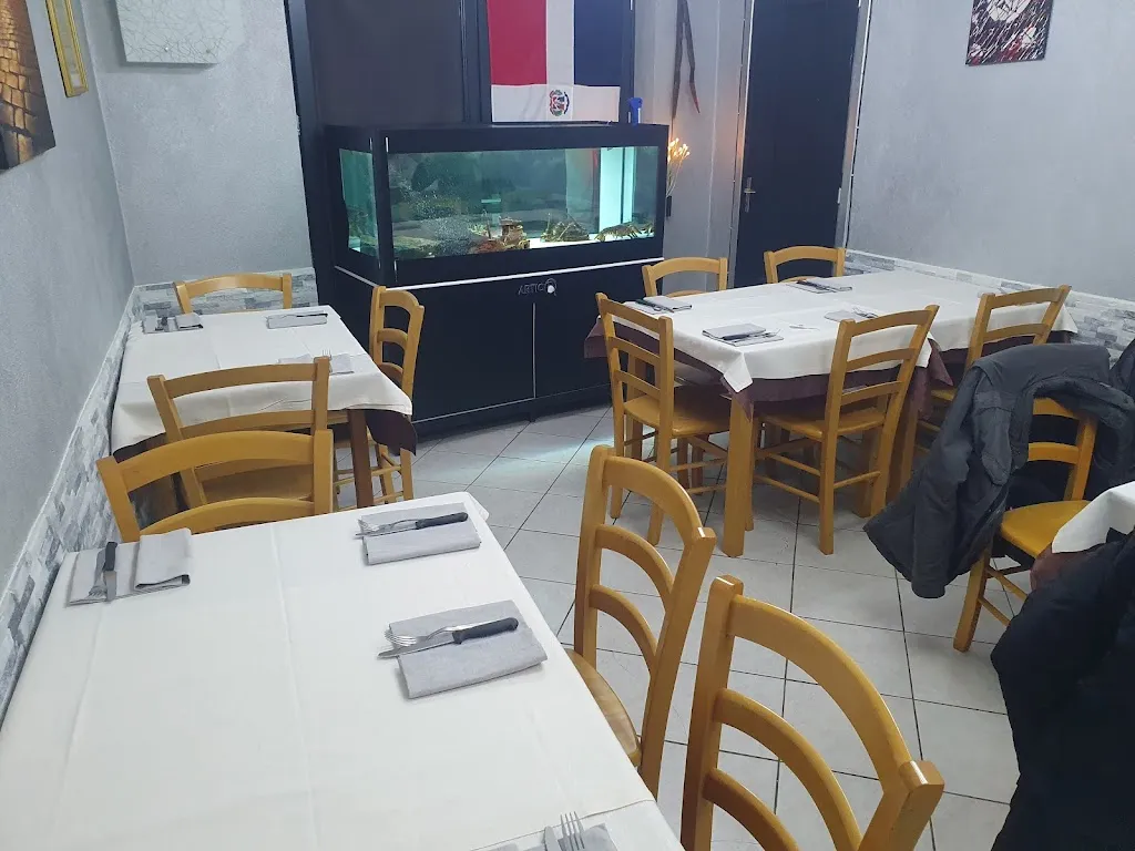 Pizzeria Ristorante Pesce Spada_Sommariva del Bosco_slider_image_1