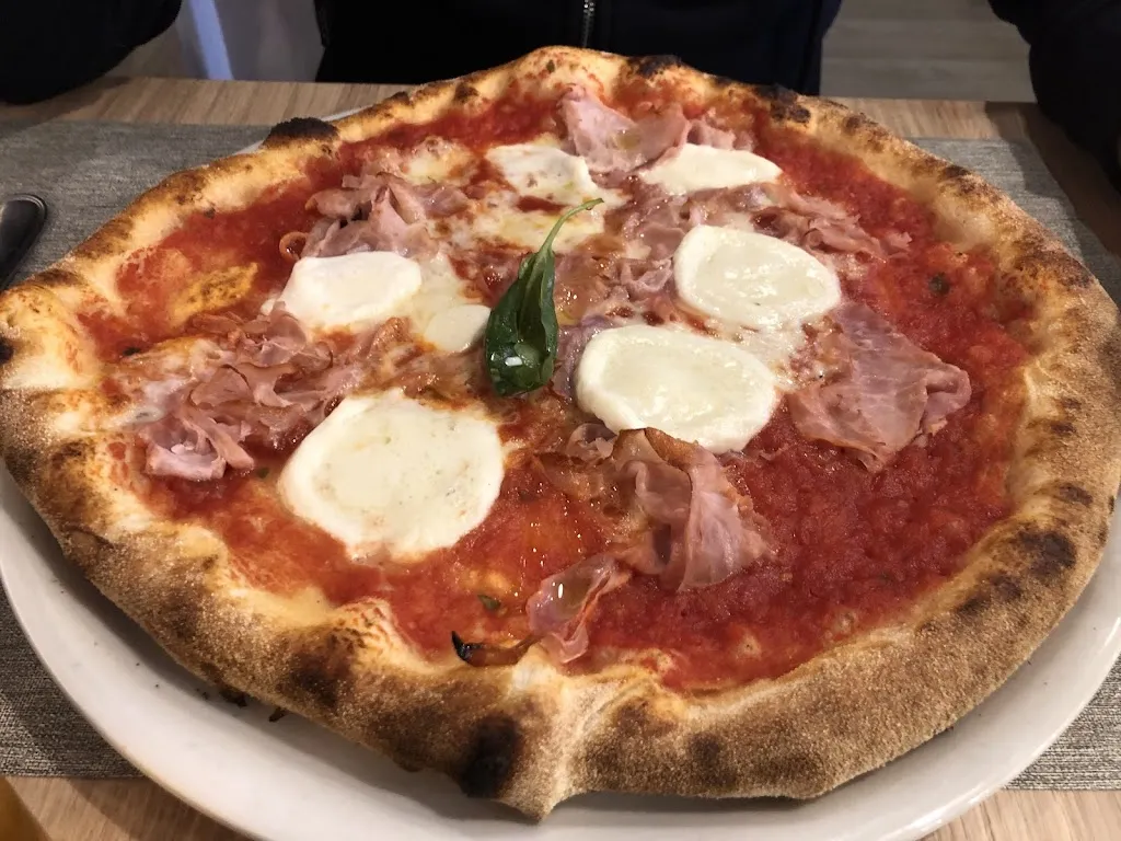 Veruska C._Pizzeria il Cigno_Sommariva del Bosco_review