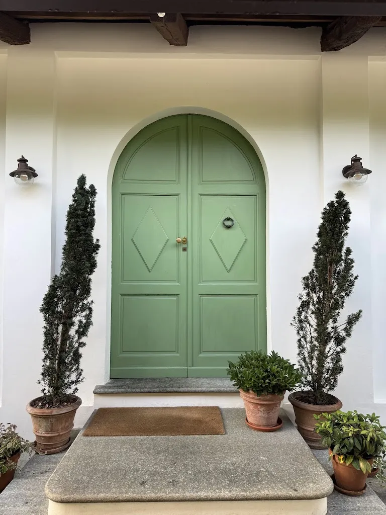 Naz Akyol_BRAJA - FARM_Sommariva del Bosco_review