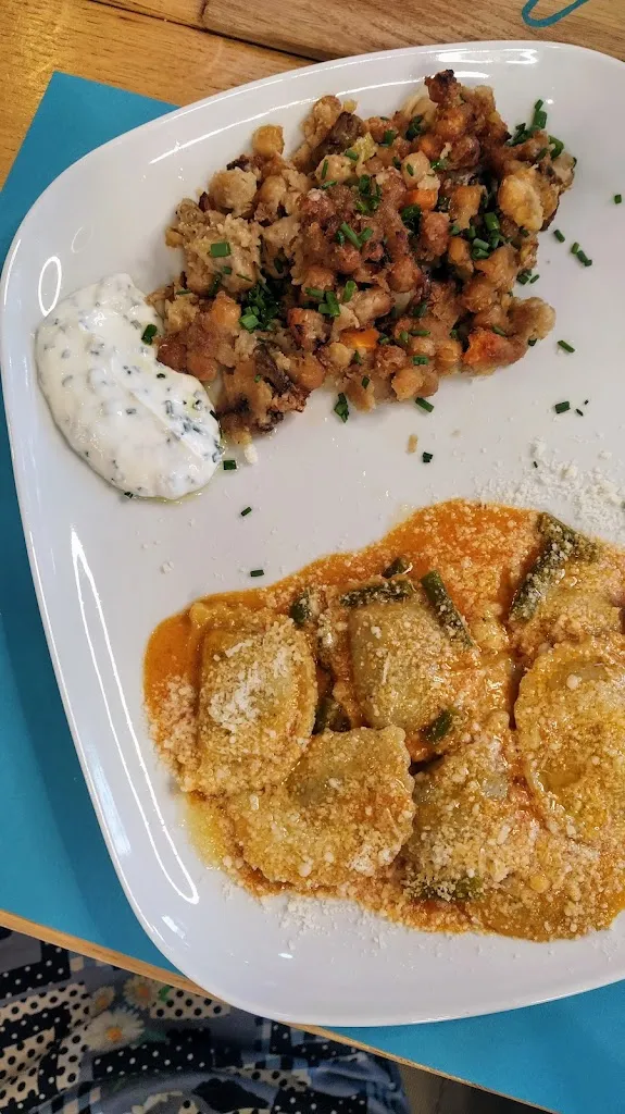 Debora Viano_Ortò - Ristorante Gastronomia Frutta e Verdura Caffetteria Aperitivi Frullati Dolci_Strambino_review