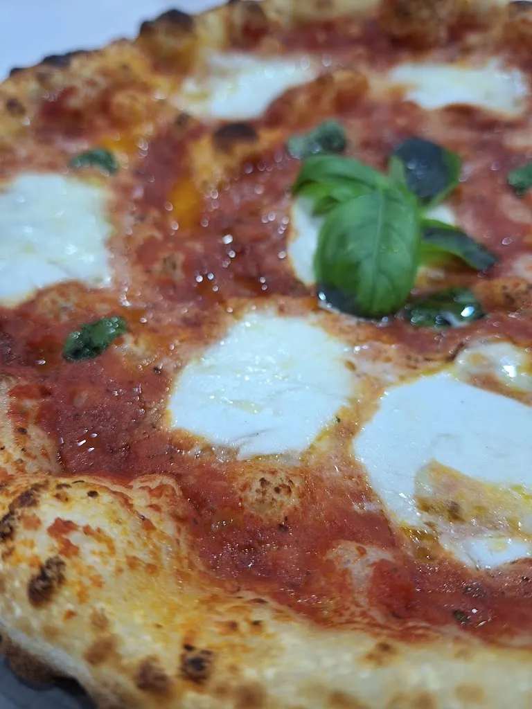 Eleonora Coda_Bar e pizzeria 