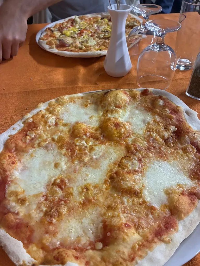 Ristorante Pizzeria Nuovo Secolo Di Rizzolo Sandro & Andrea restaurant in Torre Bormida