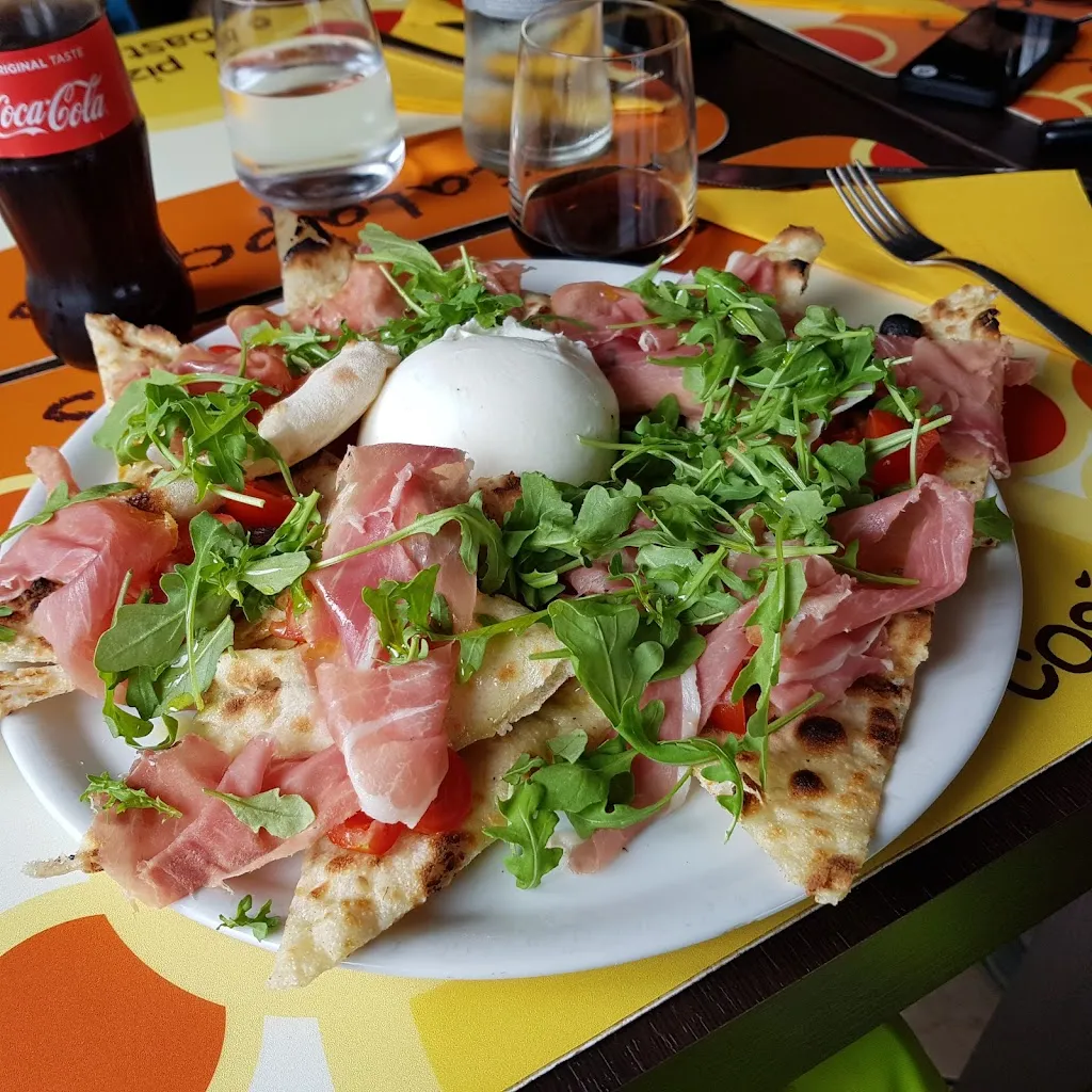 Business Space_Pizzeria Scialapopolo_Torrazza Piemonte_review
