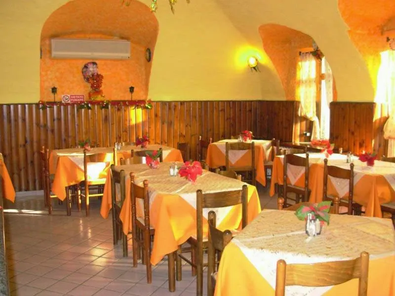 Ristorante Pizzeria Chez Patrice restaurant in Torrazza Piemonte