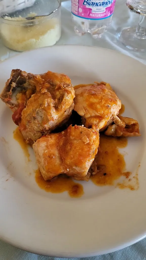 Bar Trattoria restaurant in Torre San Giorgio