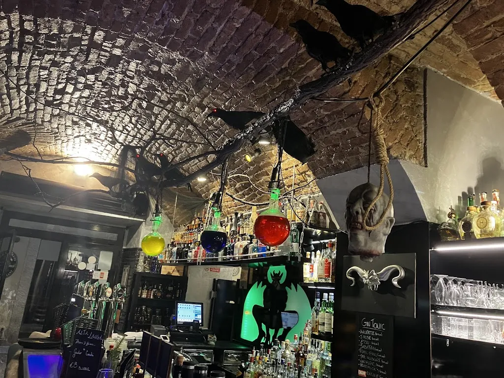 La Casa Del Demone_Torino_slider_image_3