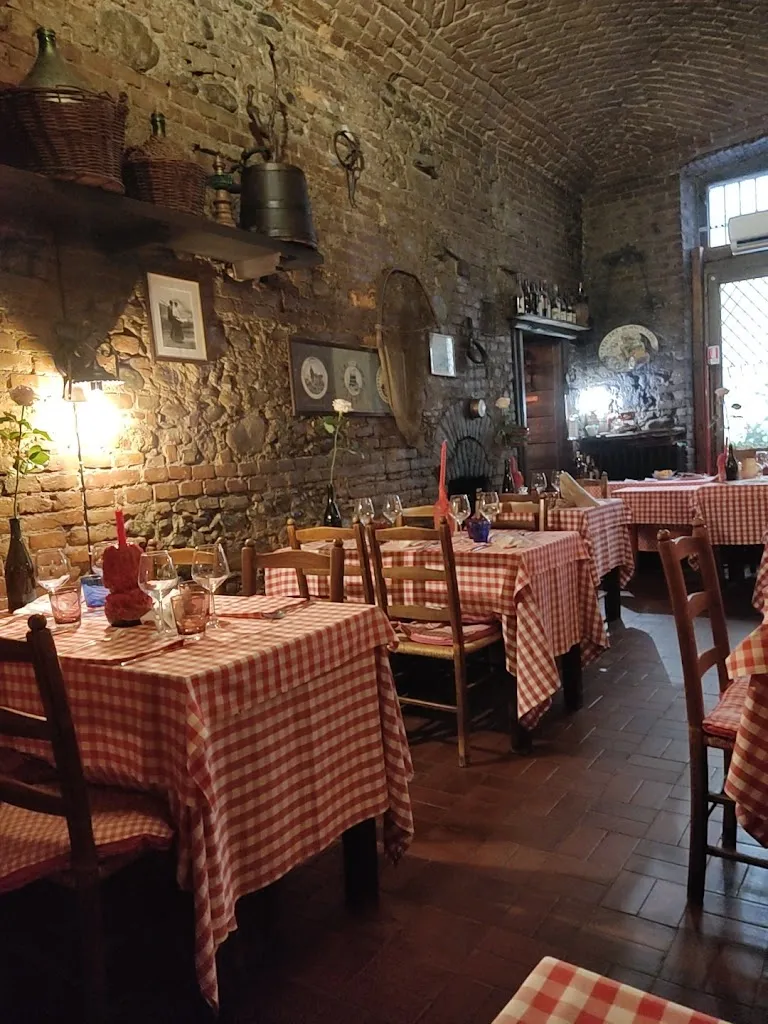 Taverna delle Rose_Torino_slider_image_3