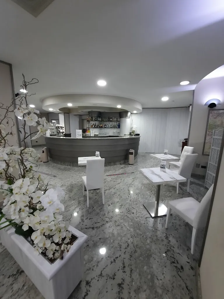 Rivoli Hotel - Ristorante_Tetti Neirotti_slider_image_1