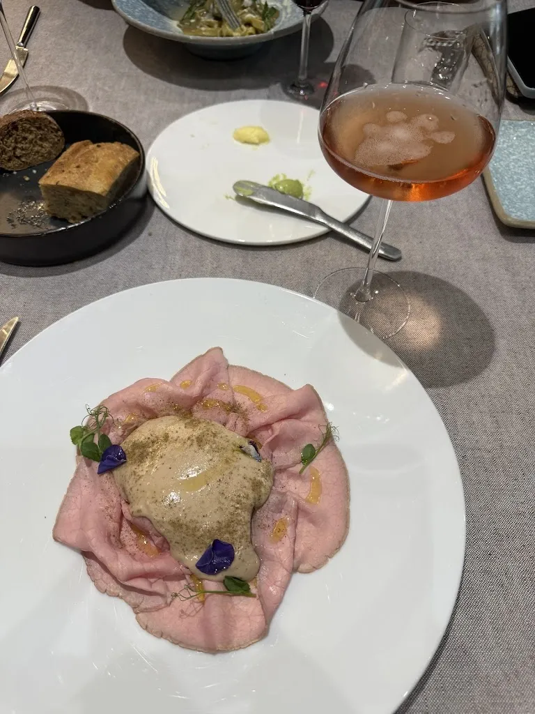 Rebecca Monachello_Ristorante Piazza Martiri 7_Tetti Neirotti_review