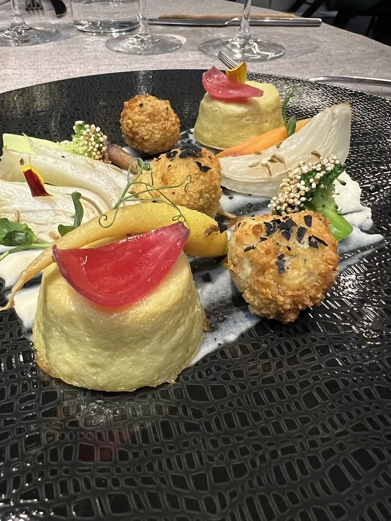 Ristorante Piazza Martiri 7_Tetti Neirotti_slider_image_2