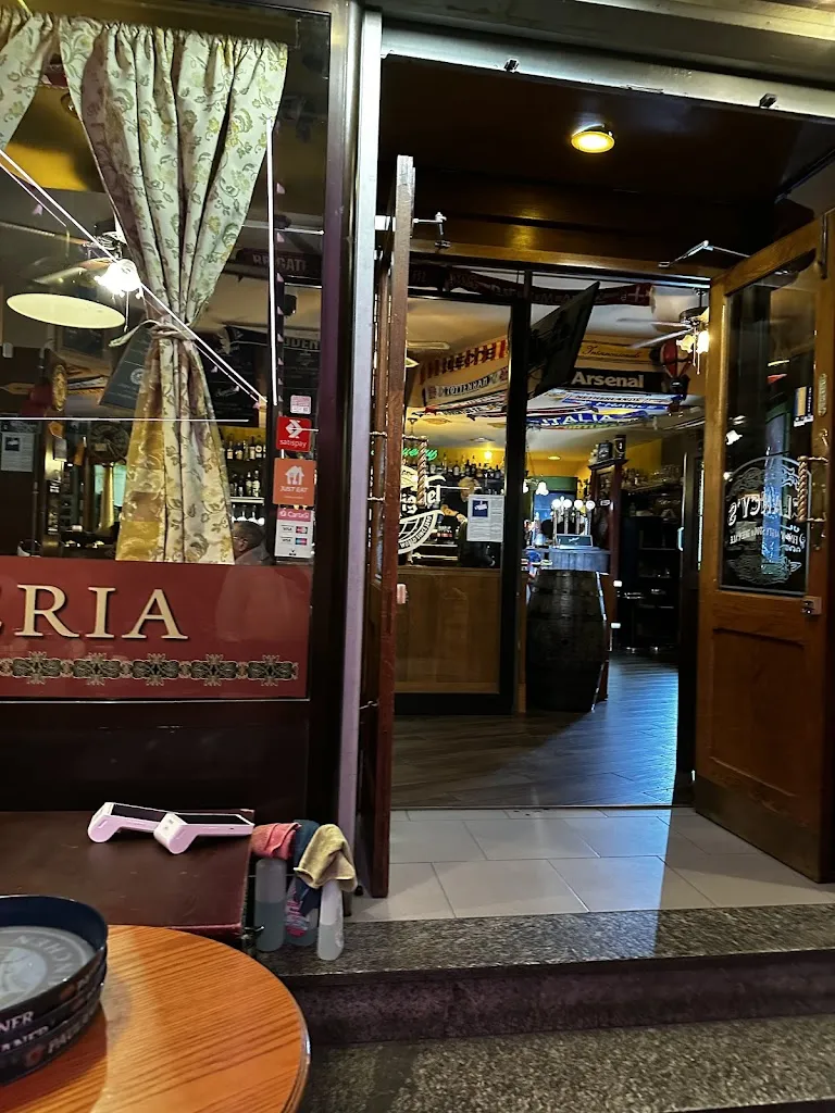 CLANCYS RIVOLI RESTAURANT PIZZA & BEERS_Tetti Neirotti_slider_image_3